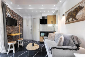 Skra Hideaway in Thessaloniki Center by BiNoBi !